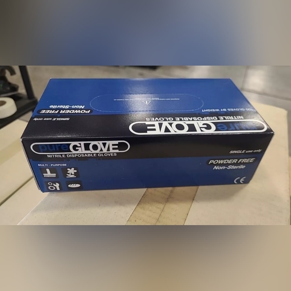 Gloves - Picture 5 of 5